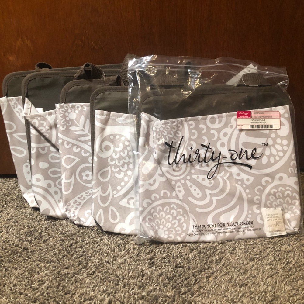 Thirty-one Oh Snap pocket and Small pouch